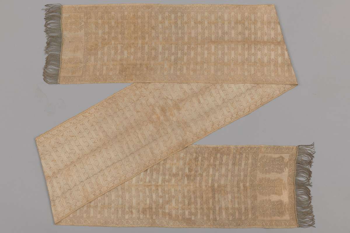 Kontusz belt; two-sided, partially interwoven with golden threads